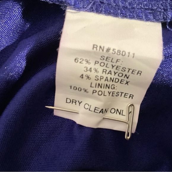 David Meister Size 10 Purple Sheath Dress Fabric Belt 3/4 Sleeve Unique Neckline - Picture 3 of 14